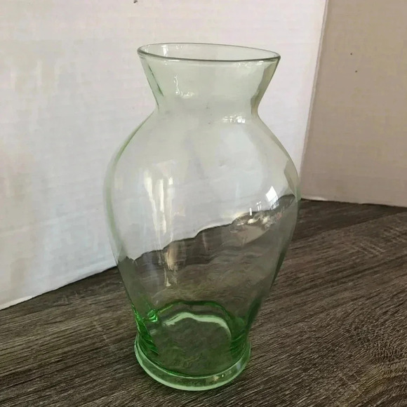 Vtg Lime Green  Vase - Picture 3 of 7
